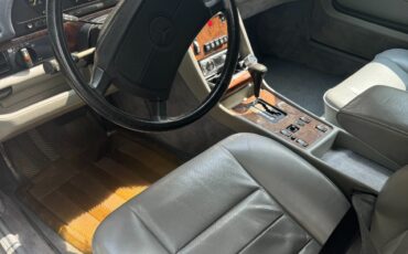 Mercedes-Benz-500-Series-1987-Coupe-14