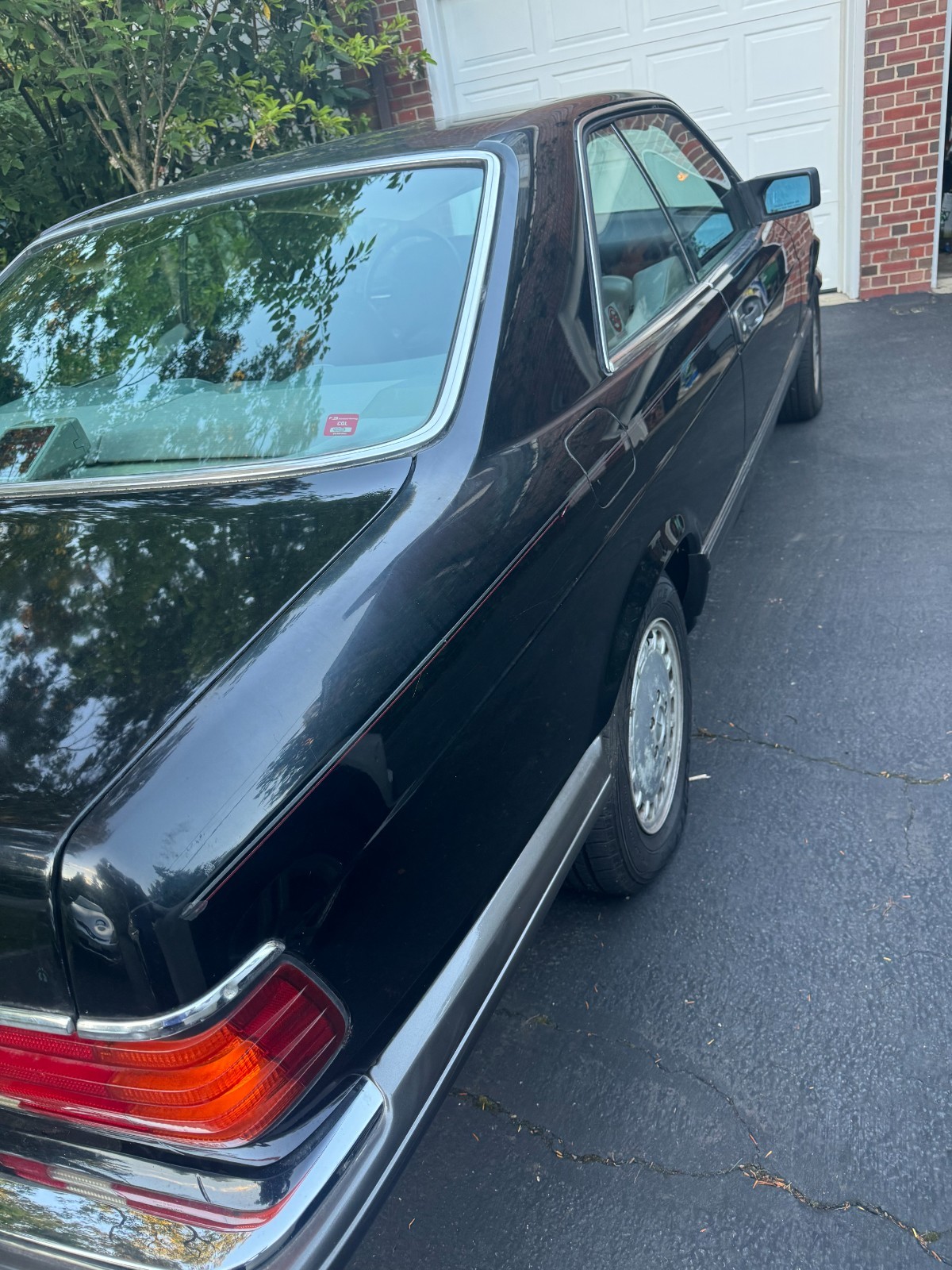 Mercedes-Benz-500-Series-1987-Coupe-4