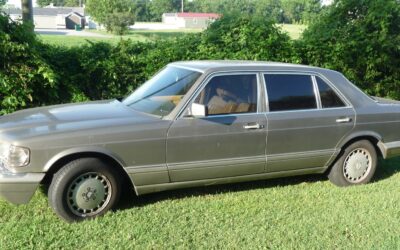 Mercedes-Benz 500-Series 1987 Sedan