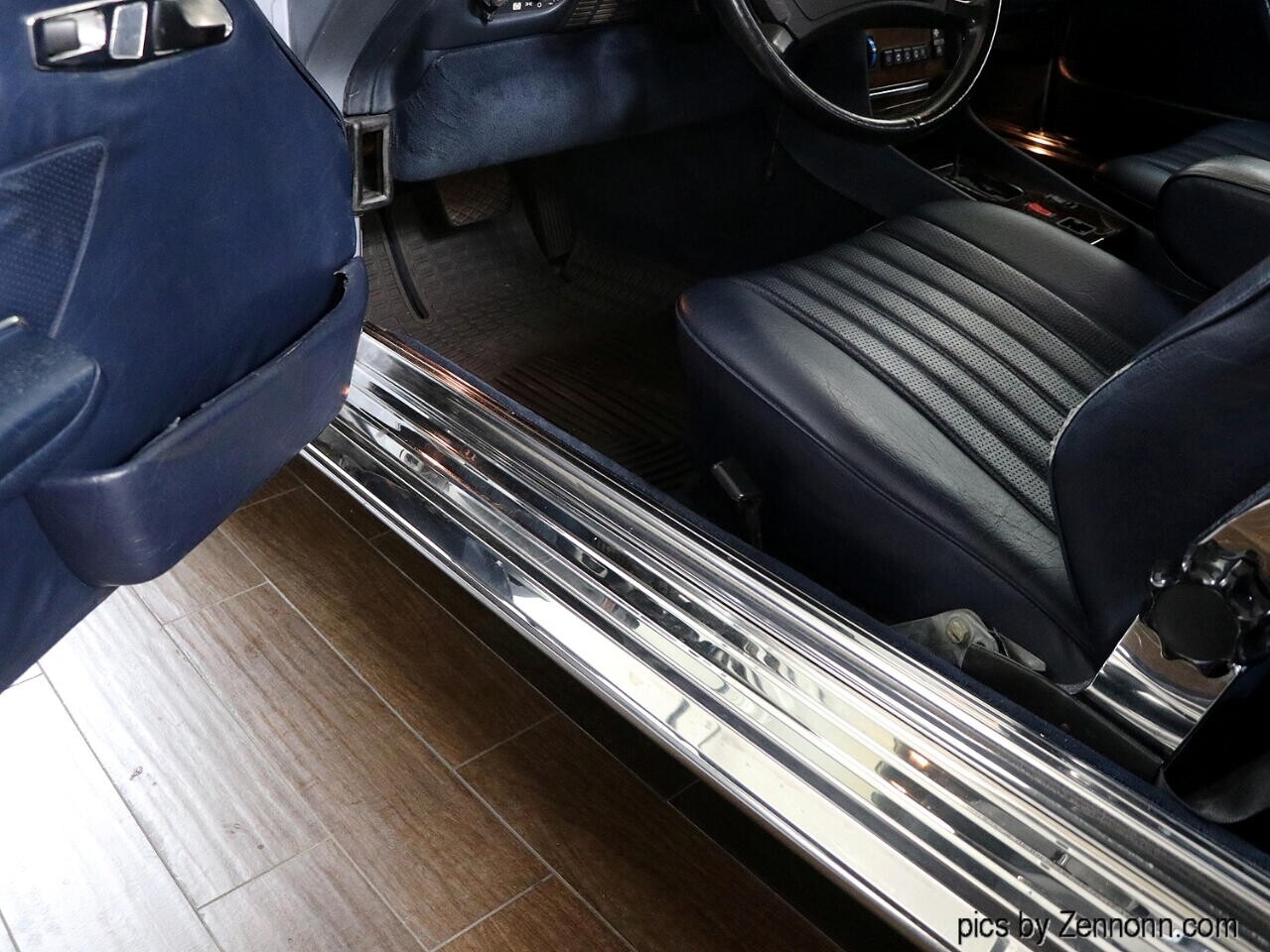 Mercedes-Benz-500-Series-1988-Convertible-25
