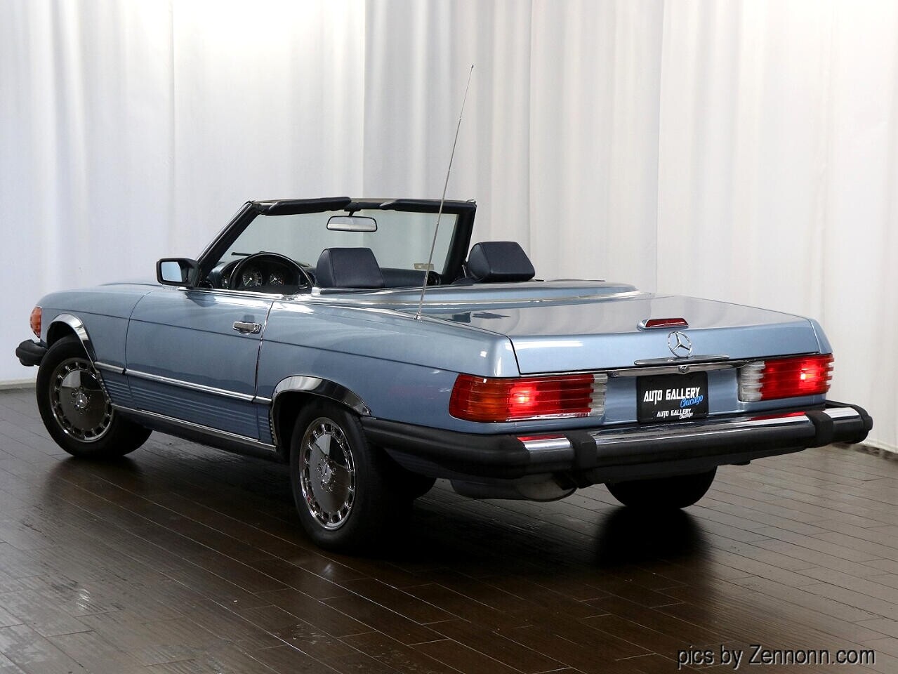 Mercedes-Benz-500-Series-1988-Convertible-9