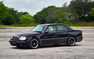 Mercedes-Benz 500-Series 1993 Sedan