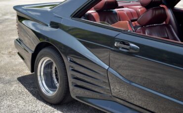 Mercedes-Benz-560SEC-1986-Coupe-11
