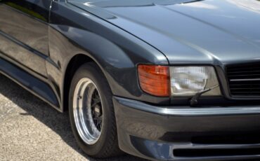 Mercedes-Benz-560SEC-1986-Coupe-12