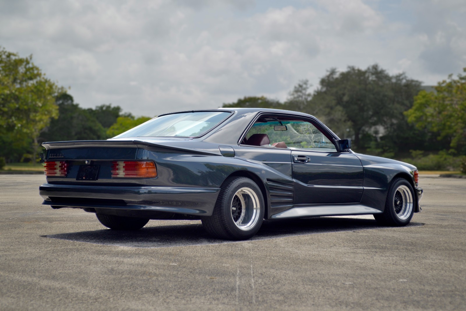 Mercedes-Benz-560SEC-1986-Coupe-14