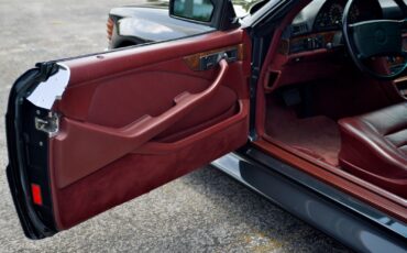 Mercedes-Benz-560SEC-1986-Coupe-20
