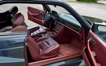 Mercedes-Benz-560SEC-1986-Coupe-21