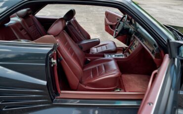 Mercedes-Benz-560SEC-1986-Coupe-23