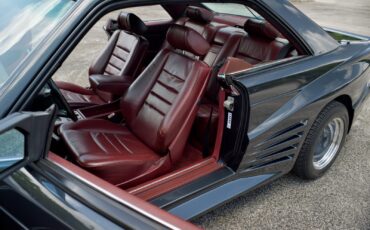 Mercedes-Benz-560SEC-1986-Coupe-24