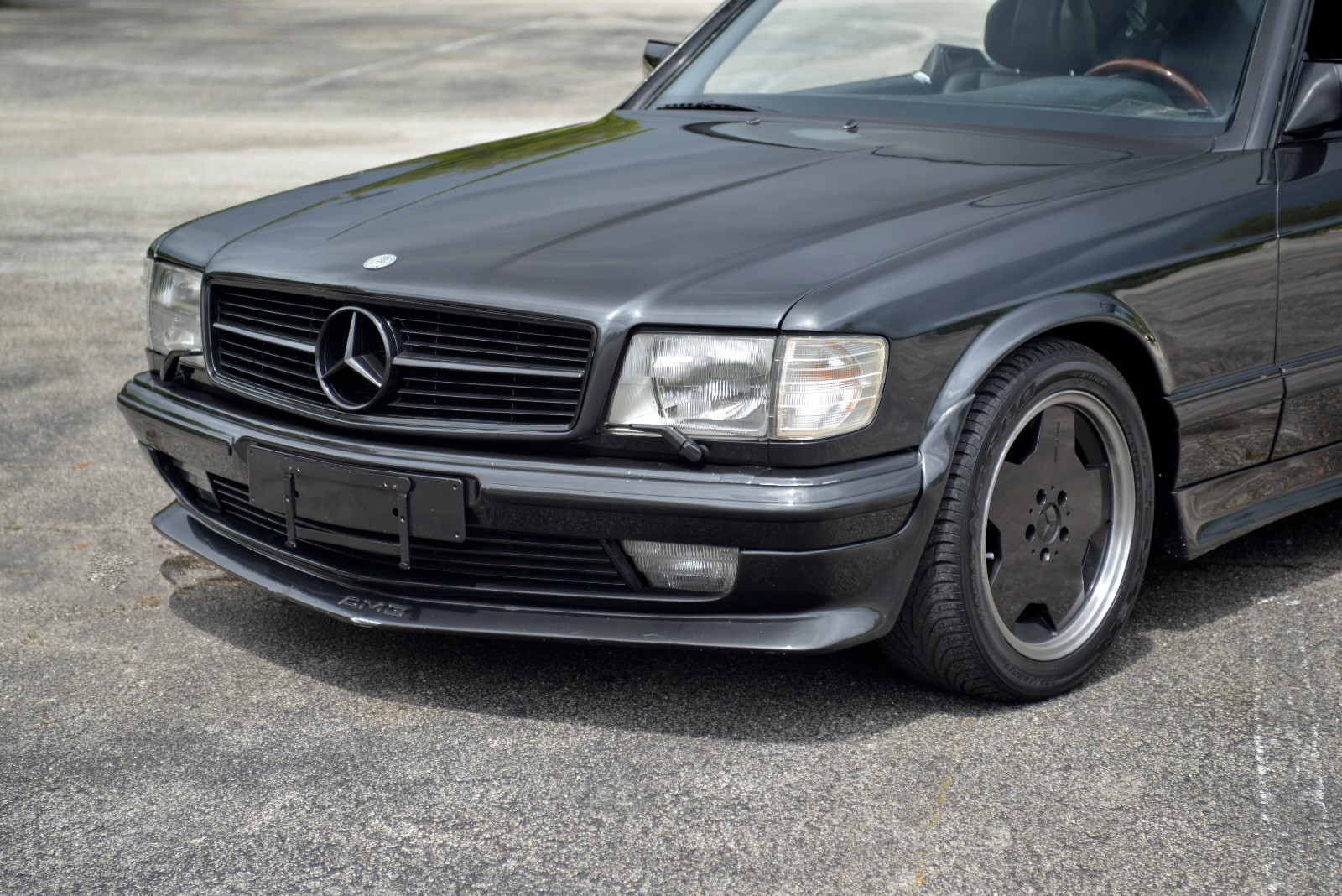 Mercedes-Benz-560SEC-1989-Coupe-1