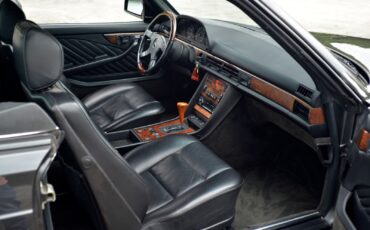 Mercedes-Benz-560SEC-1989-Coupe-13