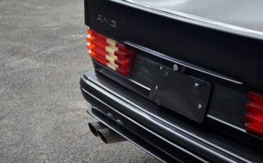 Mercedes-Benz-560SEC-1989-Coupe-34
