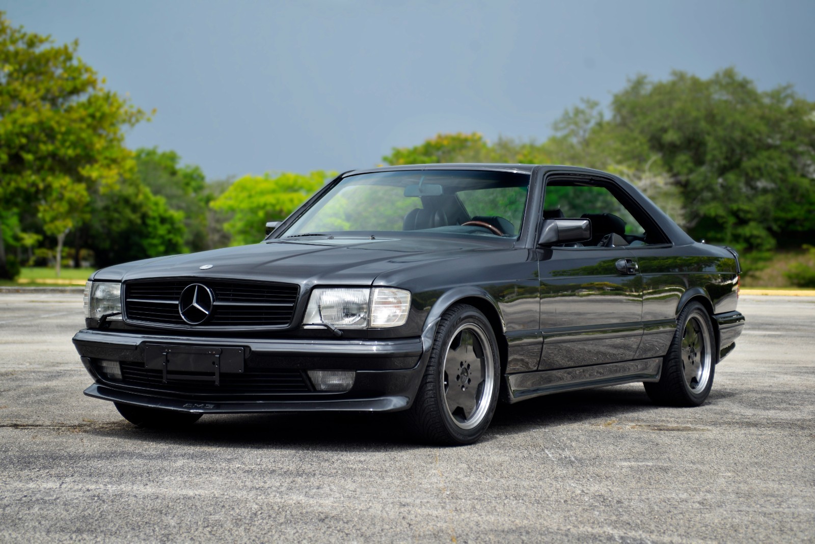 Mercedes-Benz-560SEC-1989-Coupe