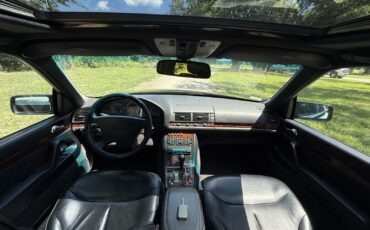 Mercedes-Benz-600-Series-1993-Sedan-11