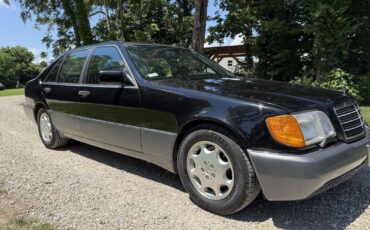 Mercedes-Benz-600-Series-1993-Sedan-3