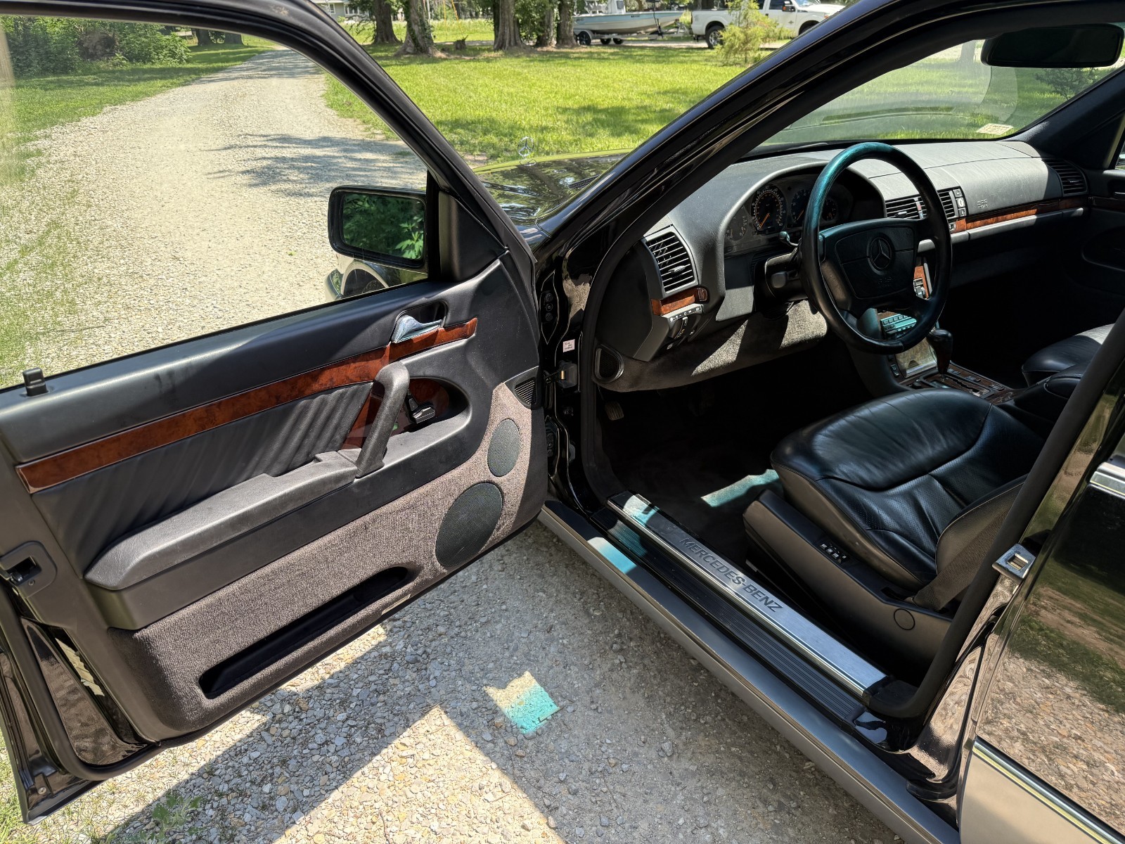 Mercedes-Benz-600-Series-1993-Sedan-9