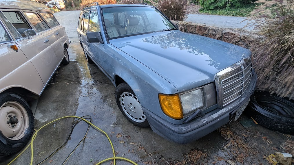 Mercedes-Benz-E-Class-1987-Wagon