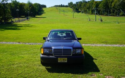 Mercedes-Benz E-Class 1989 Sedan
