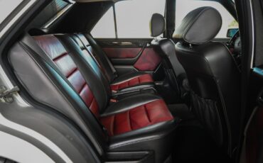 Mercedes-Benz-E-Class-1994-Sedan-20