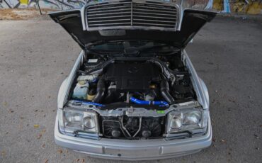 Mercedes-Benz-E-Class-1994-Sedan-23