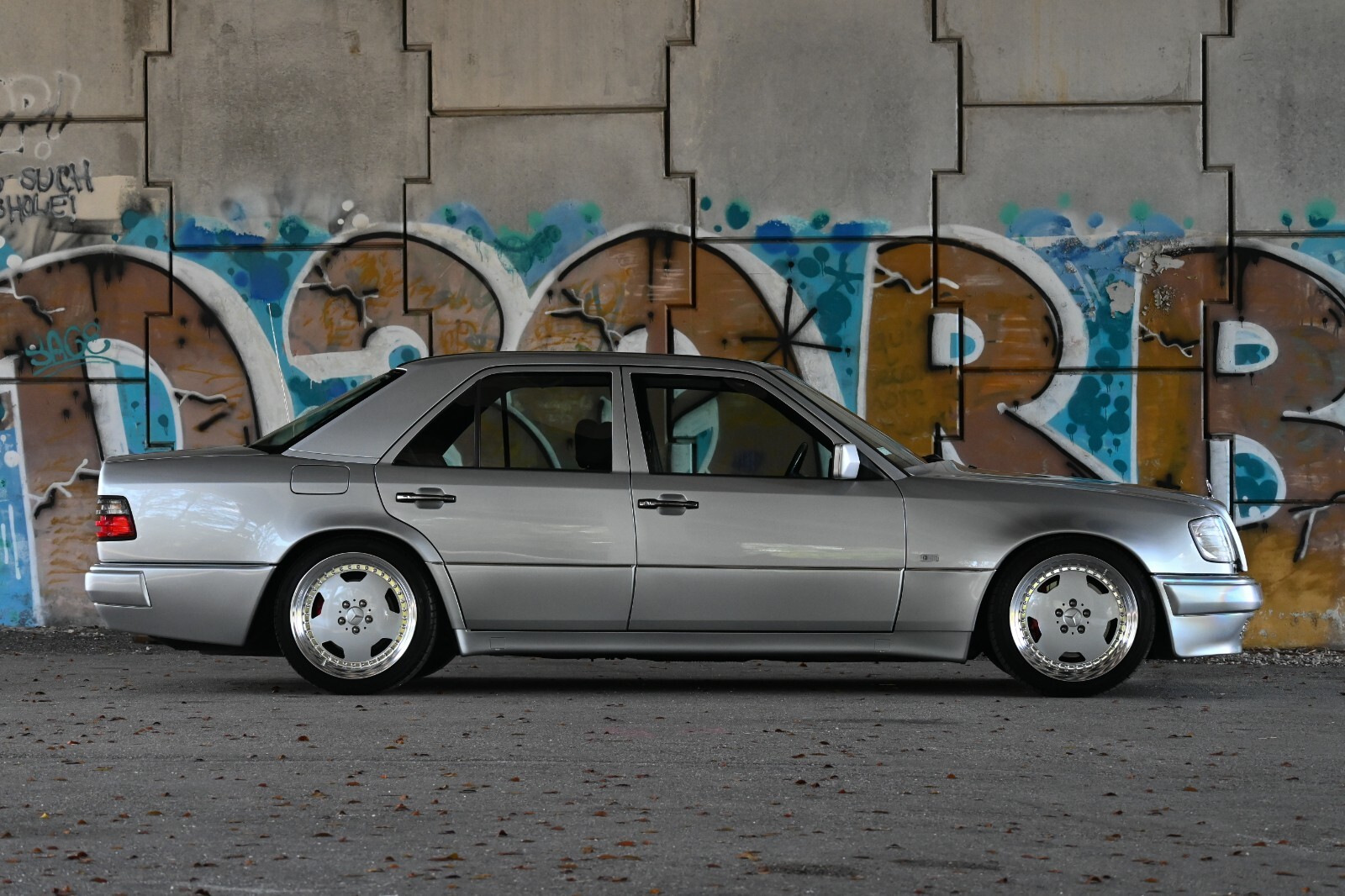 Mercedes-Benz-E-Class-1994-Sedan-7