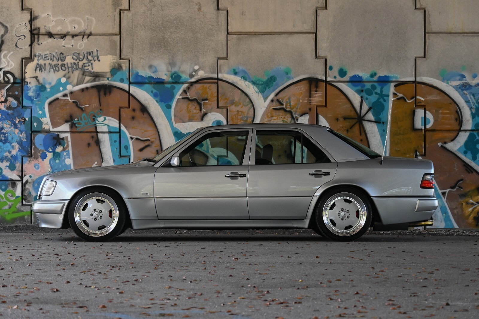 Mercedes-Benz-E-Class-1994-Sedan-9