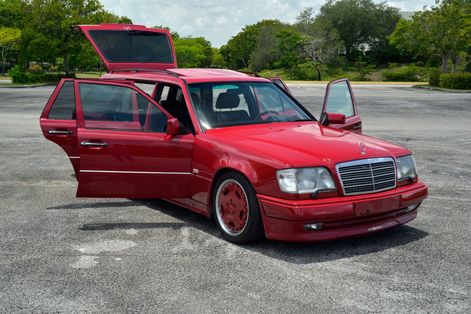 Mercedes-Benz-E-Class-1994-Wagon-21