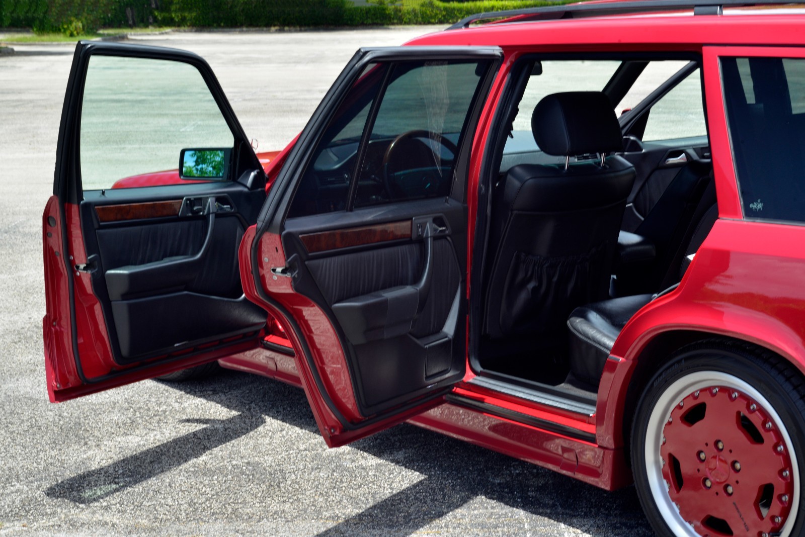 Mercedes-Benz-E-Class-1994-Wagon-22
