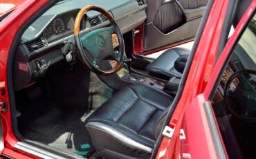 Mercedes-Benz-E-Class-1994-Wagon-29