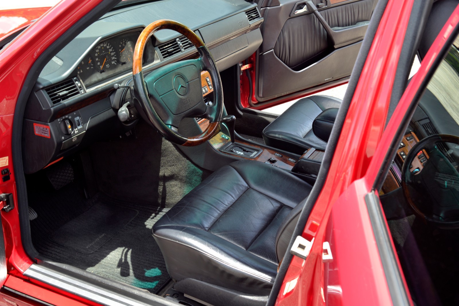 Mercedes-Benz-E-Class-1994-Wagon-29