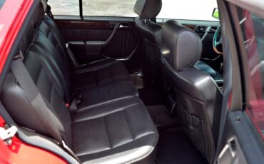 Mercedes-Benz-E-Class-1994-Wagon-33