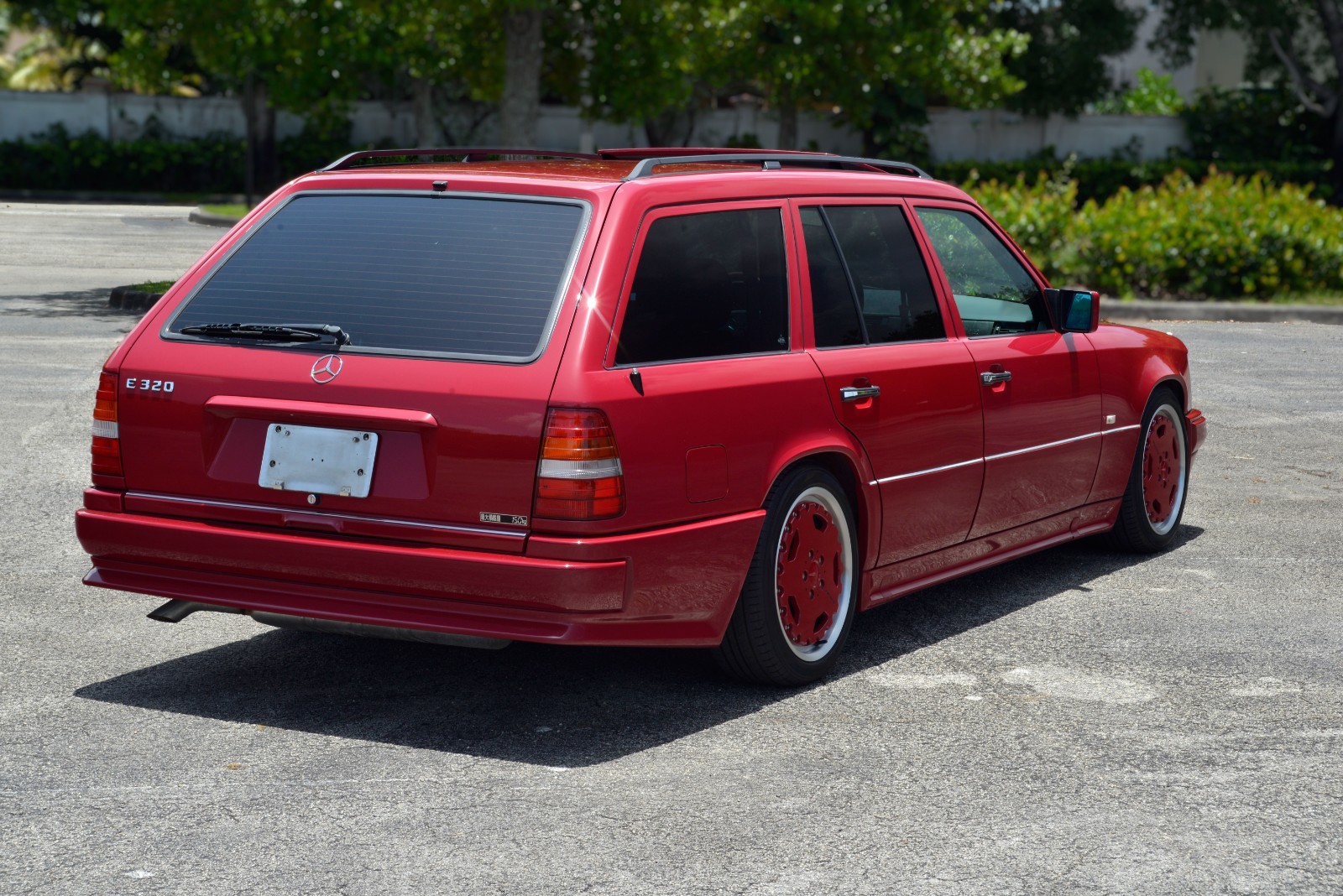 Mercedes-Benz-E-Class-1994-Wagon-9