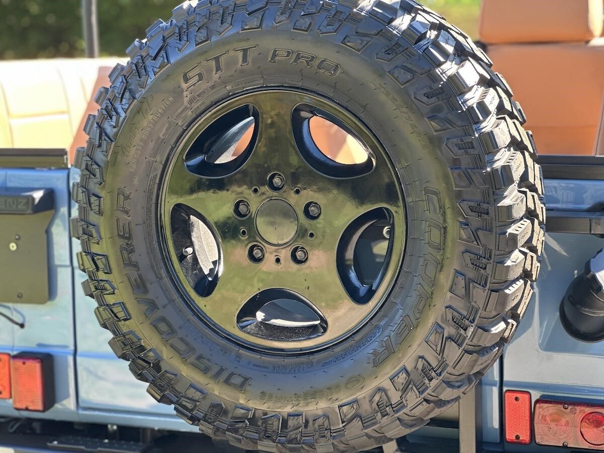 Mercedes-Benz-G-Class-1990-Convertible-31