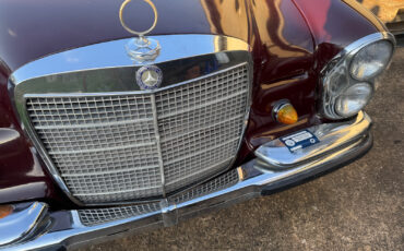 Mercedes-Benz-Other-1968-Sedan-20