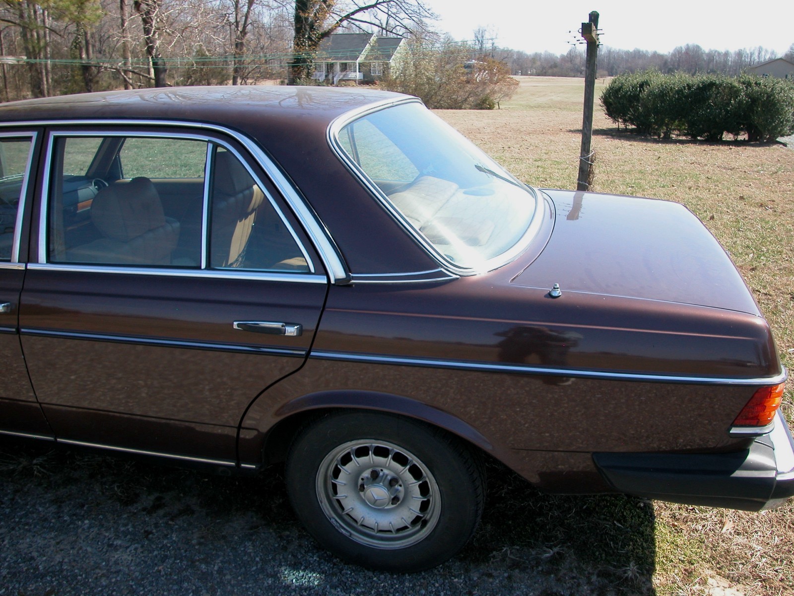Mercedes-Benz-Other-1982-Sedan-17