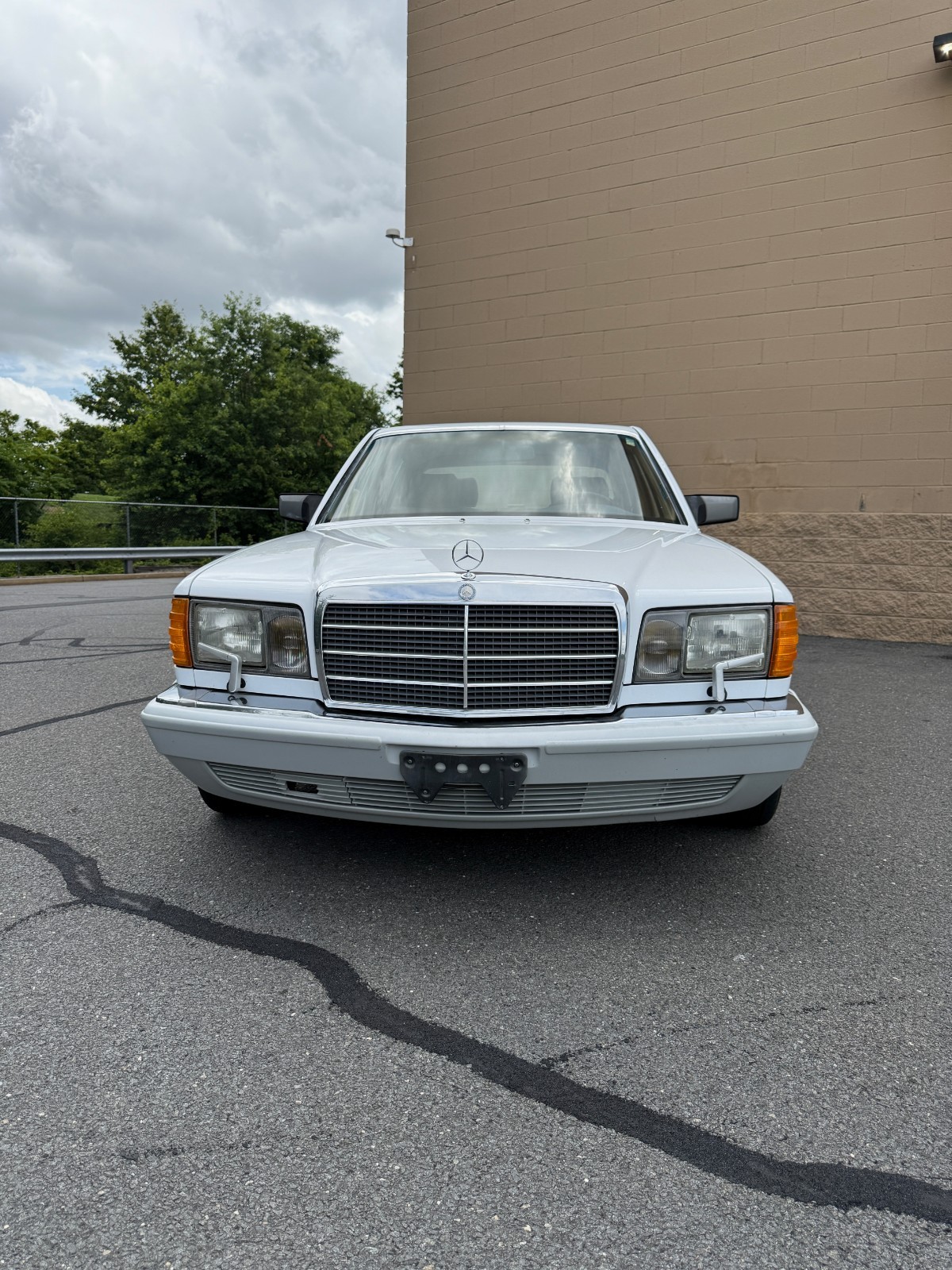 Mercedes-Benz-Other-1991-Sedan-1