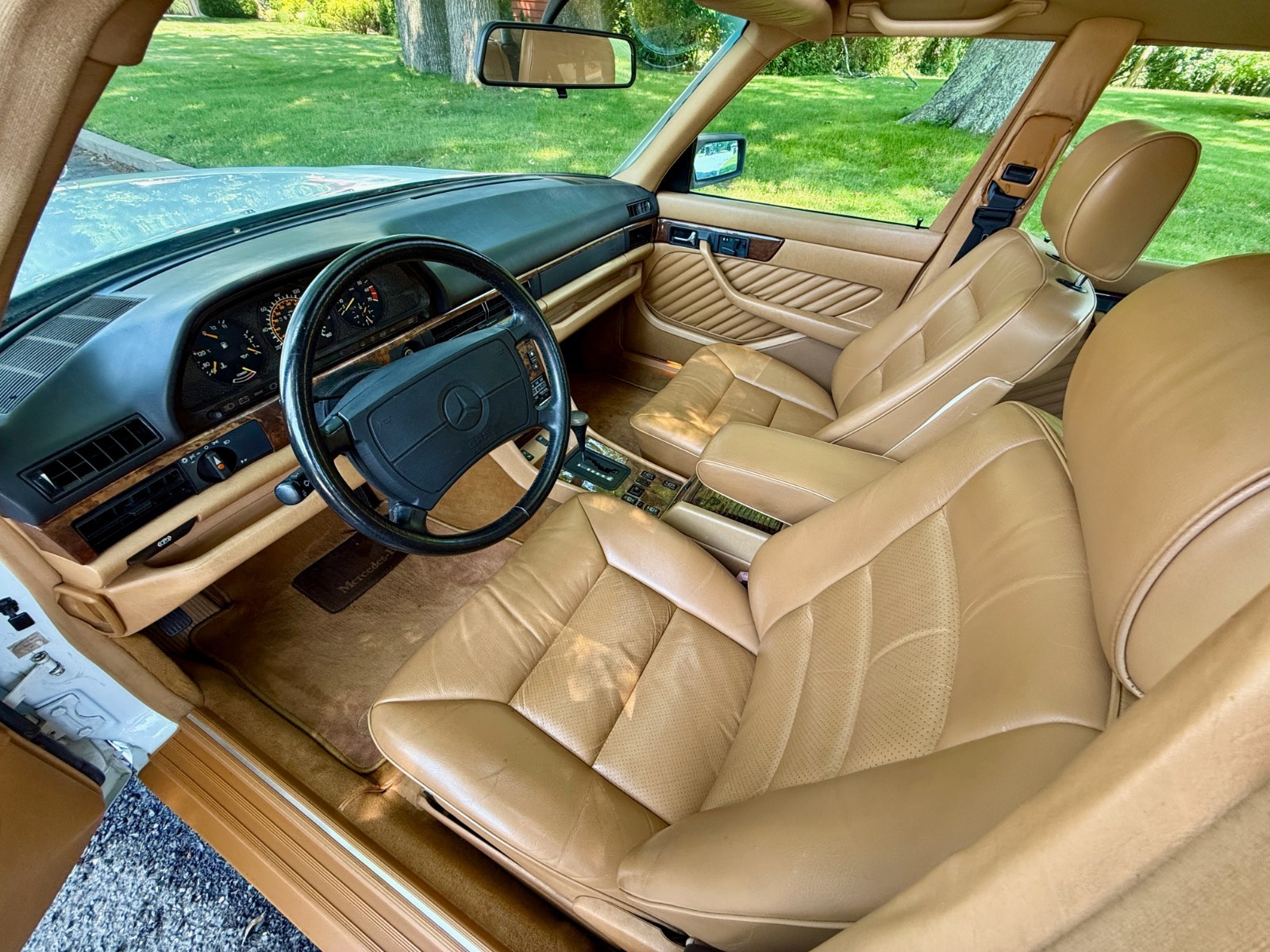 Mercedes-Benz-Other-1991-Sedan-17