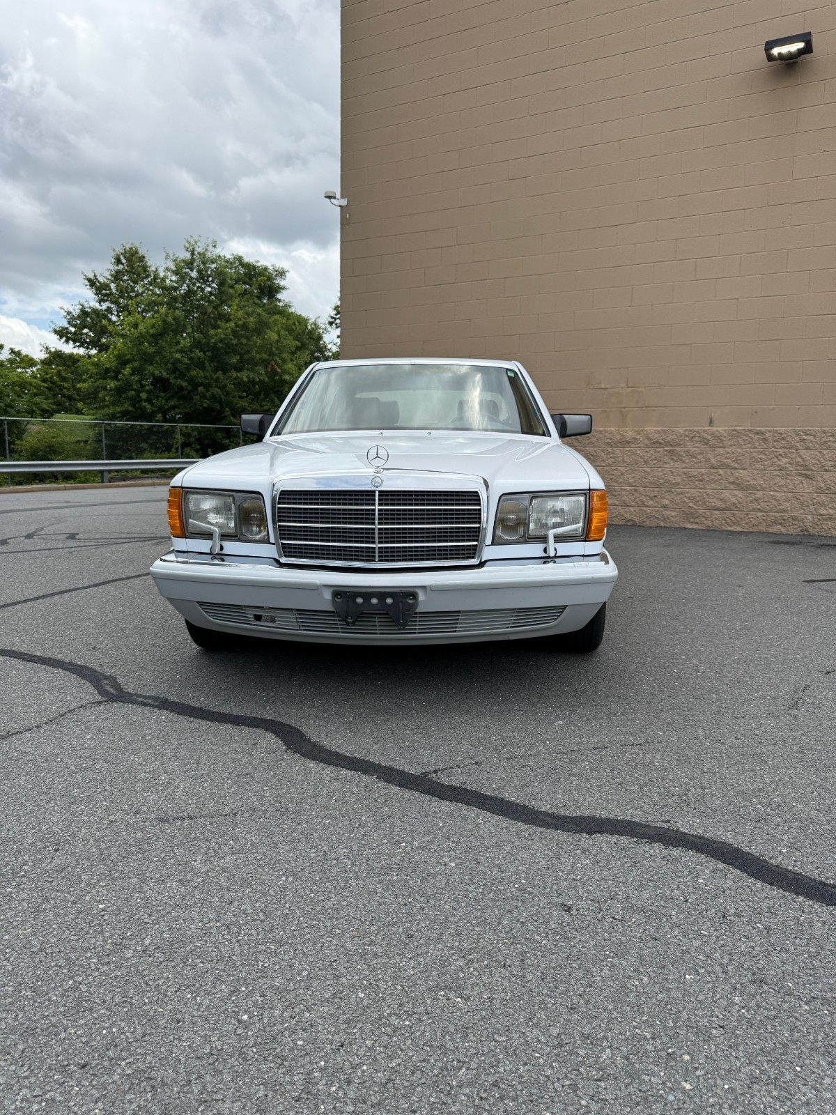 Mercedes-Benz-Other-1991-Sedan-2