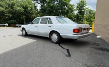 Mercedes-Benz-Other-1991-Sedan-5