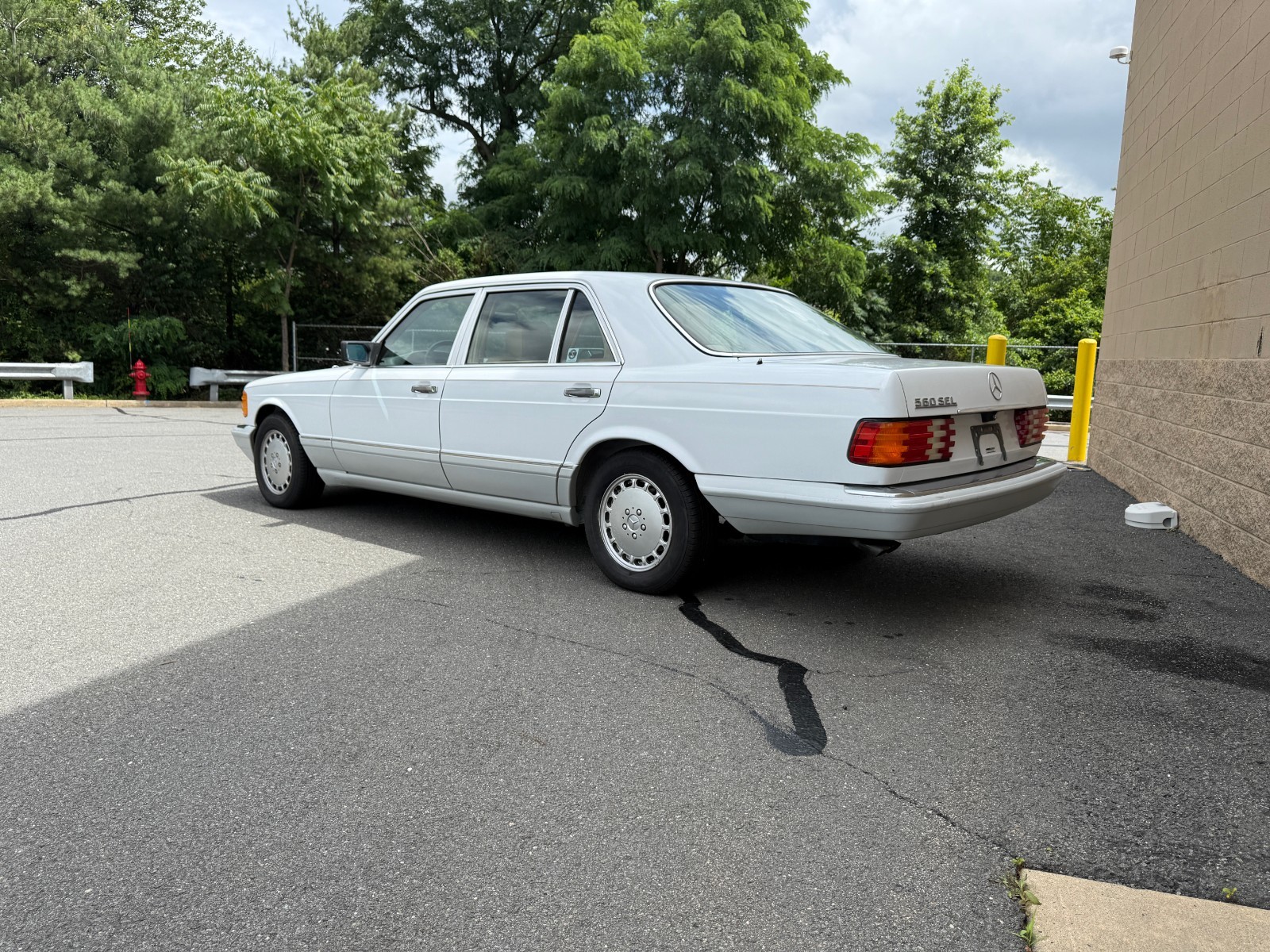 Mercedes-Benz-Other-1991-Sedan-5