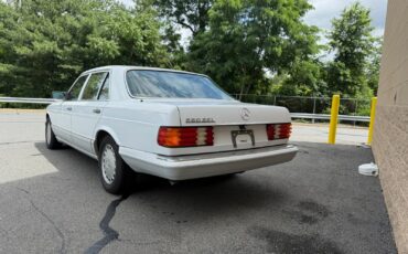 Mercedes-Benz-Other-1991-Sedan-6