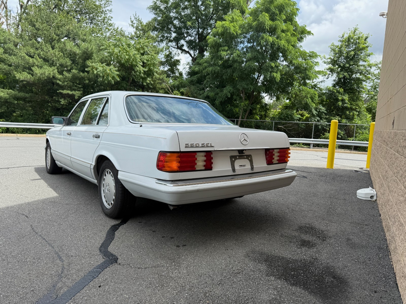 Mercedes-Benz-Other-1991-Sedan-6