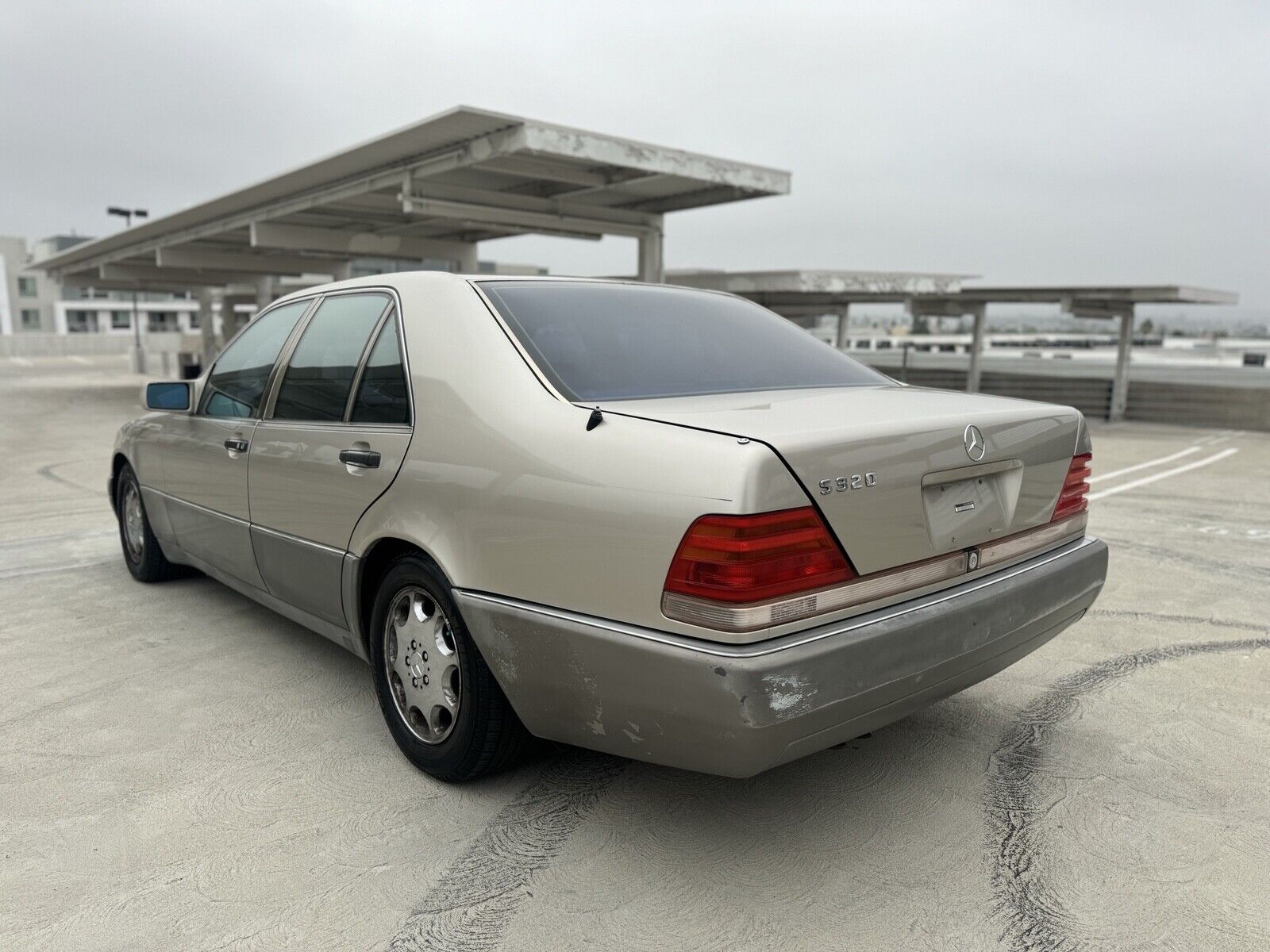 Mercedes-Benz-S-Class-1994-Sedan-7