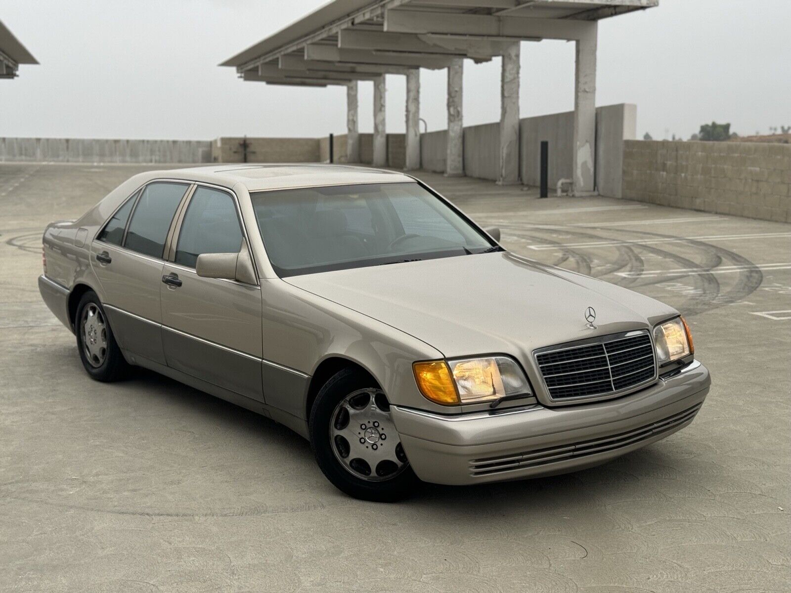 Mercedes-Benz-S-Class-1994-Sedan