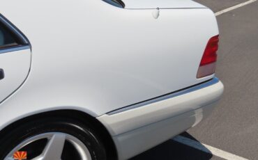 Mercedes-Benz-S-Class-1995-Sedan-12