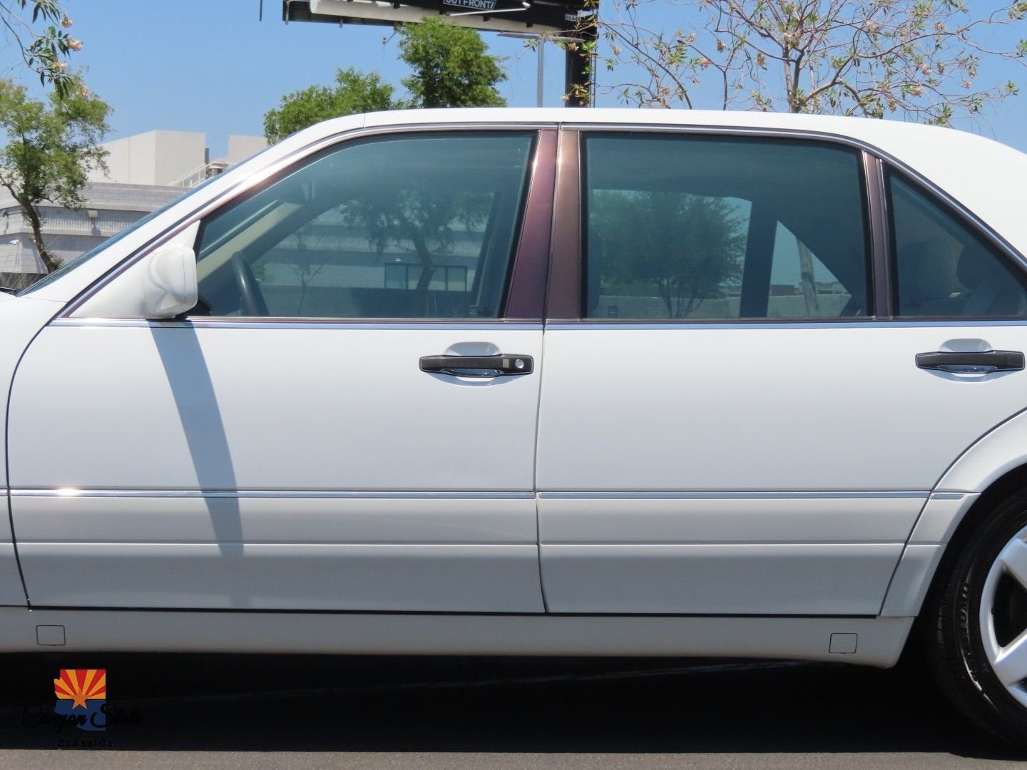 Mercedes-Benz-S-Class-1995-Sedan-17