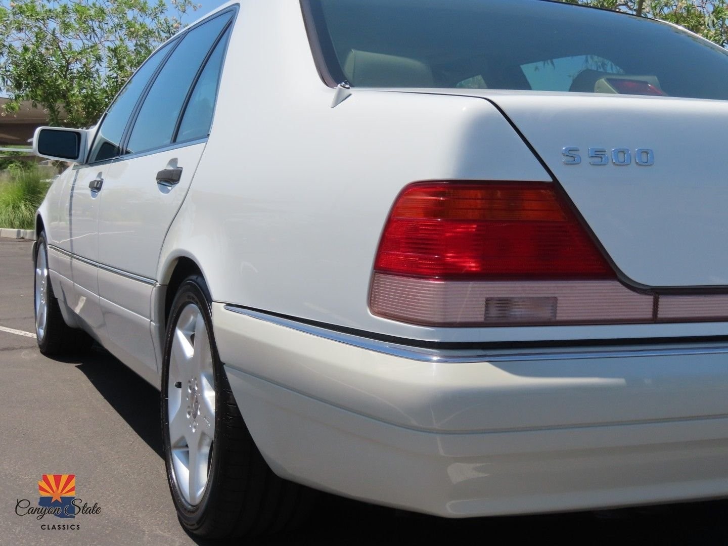 Mercedes-Benz-S-Class-1995-Sedan-23