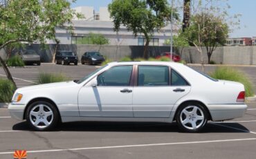 Mercedes-Benz-S-Class-1995-Sedan-6