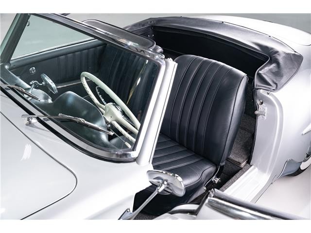 Mercedes-Benz-SL-Class-1959-Roadster-22