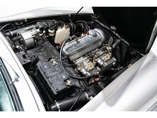 Mercedes-Benz-SL-Class-1959-Roadster-23